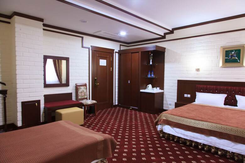 Hotel Rakat Plaza