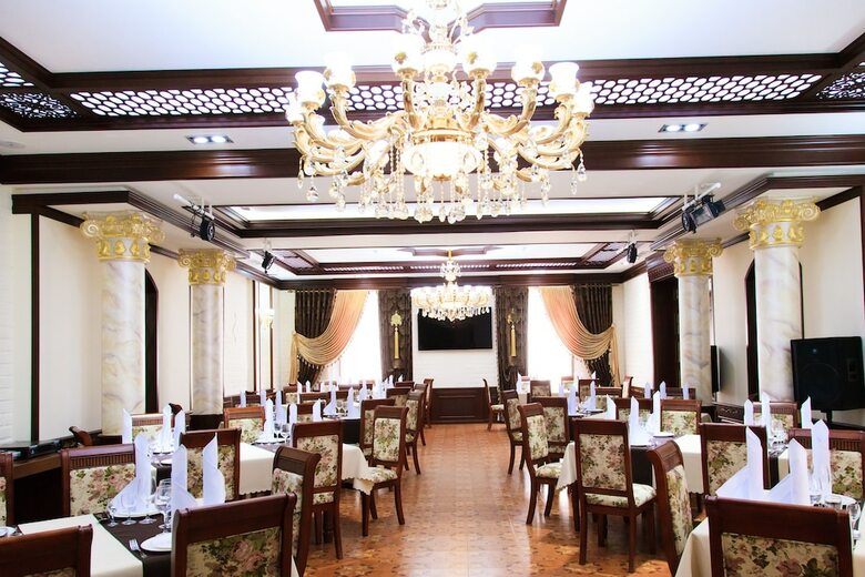 Hotel Rakat Plaza
