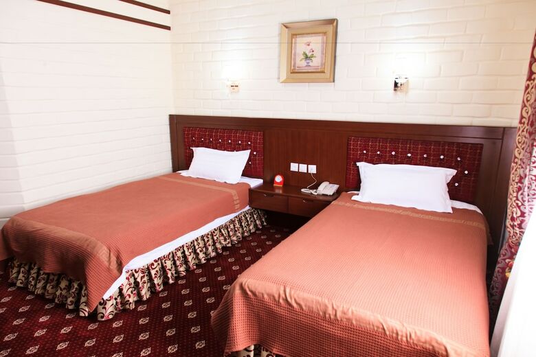 Hotel Rakat Plaza