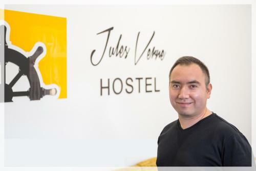 Jules Verne Hostel