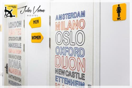 Jules Verne Hostel