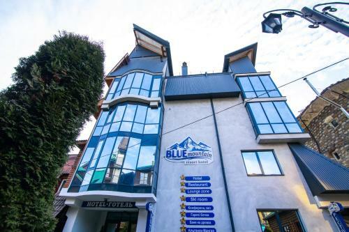 Hotel Blue Mountain