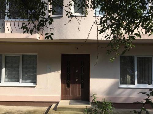 Apartment On Marka Vovchka 5