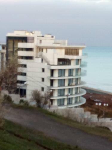 Large Apartment Near Sea