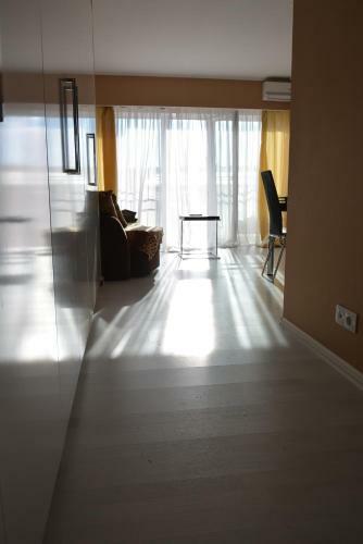 Apartamento Kirova 27d White Delux Studio