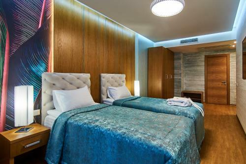Light Hotel