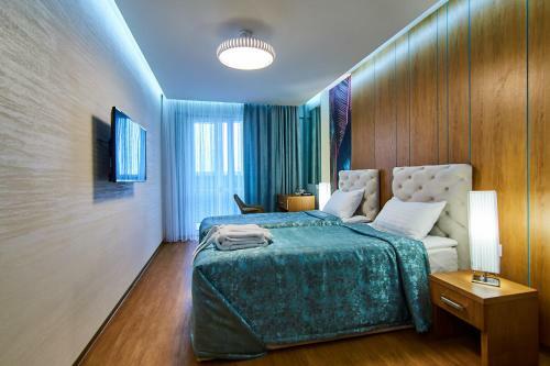 Light Hotel