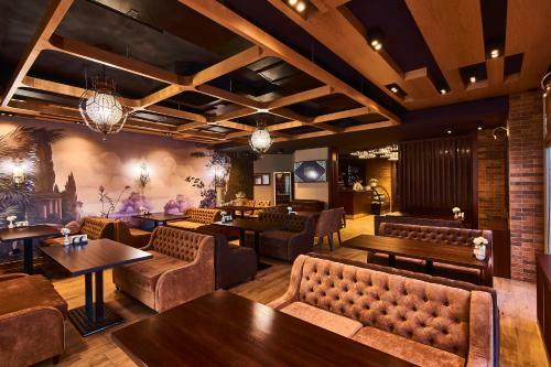 Light Hotel