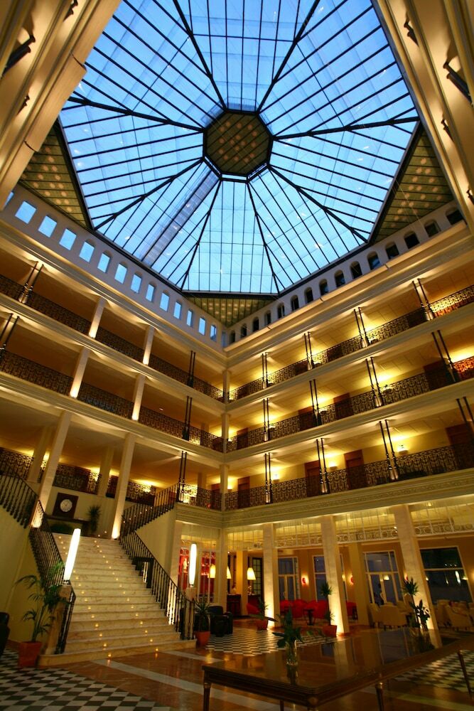 Gran Hotel Aqualange