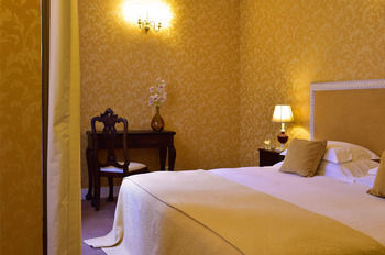 Hotel Pousada Convento �vora