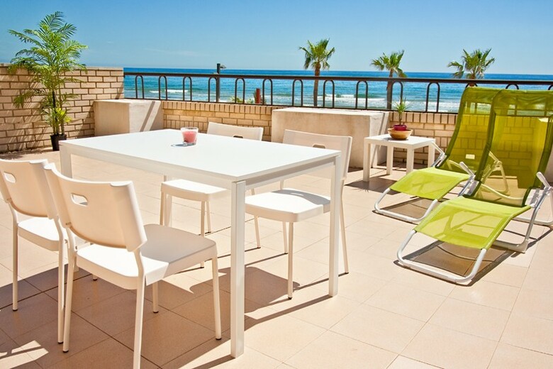 Apartamentos Oropesa Primera Linea 3000