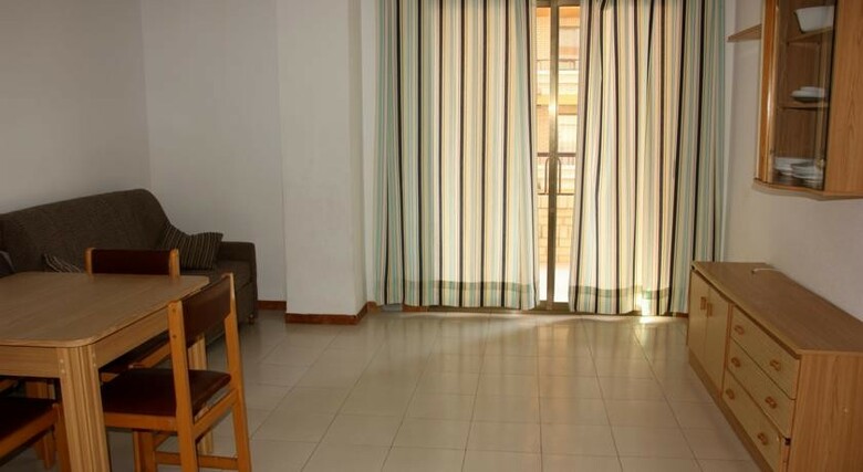 Apartamentos Oropesa Primera Linea 3000