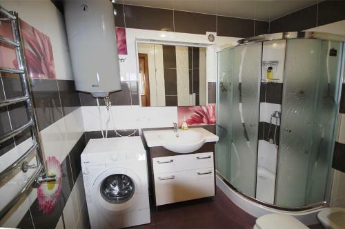 Apartment On Oktyabrskaya Sq