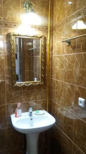 Apartment On Suvorov Avenue 67