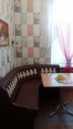 Apartment On Suvorov Avenue 67