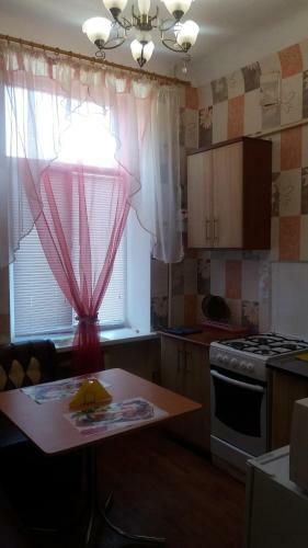 Apartment On Suvorov Avenue 67