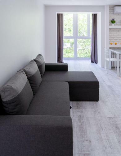 2nd Floor Apartment - Ushakova Street
