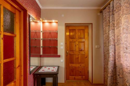 Hostal Rooms With Fortetsya View