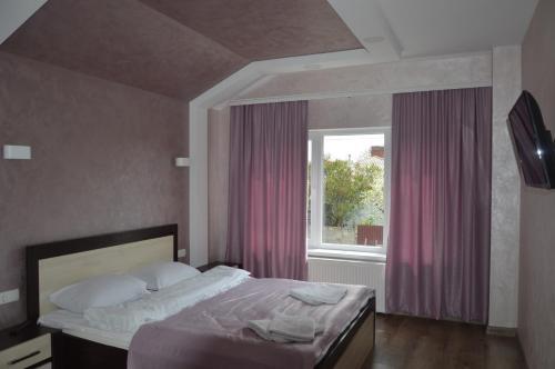 Royal Hous