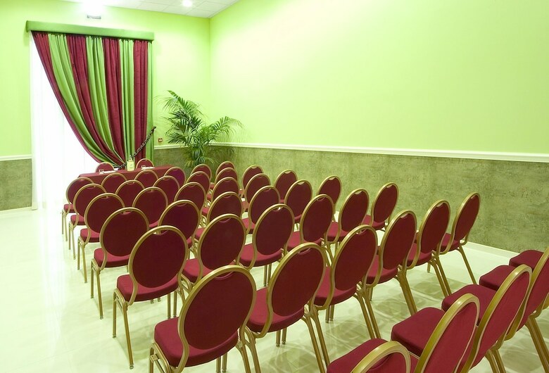 Zanhotel & Meeting Centergross