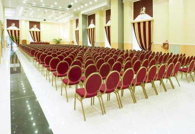 Zanhotel & Meeting Centergross