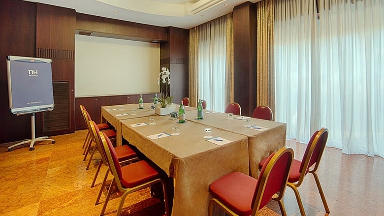 Hotel NH Palermo