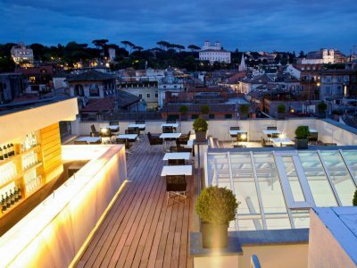 Hotel The First Luxury Art