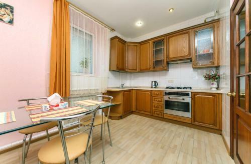 Two Bedroom Apartment On Liuteranska Street