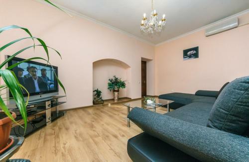 Two Bedroom Apartment On Liuteranska Street