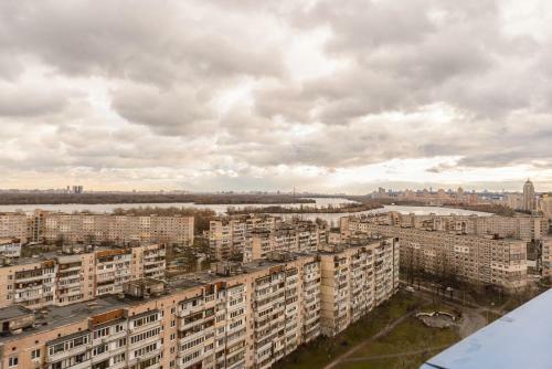 Apartment On Geroyev Stalingrada 47