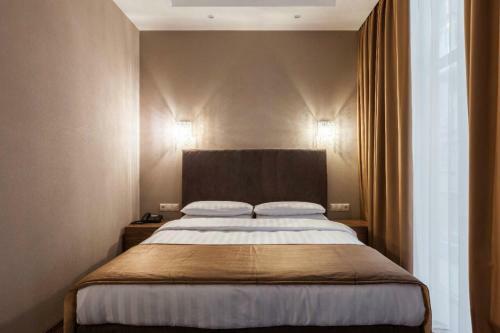 Crystal Hotel