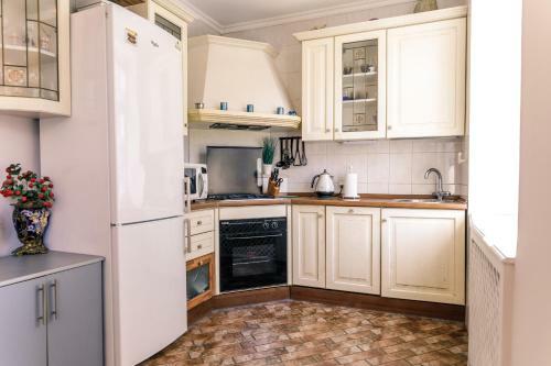 Apartment On Olimpiyska