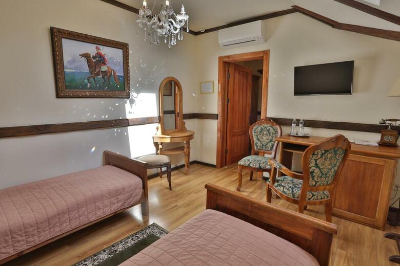 Kiev Hotel Fortetsya Hetmana