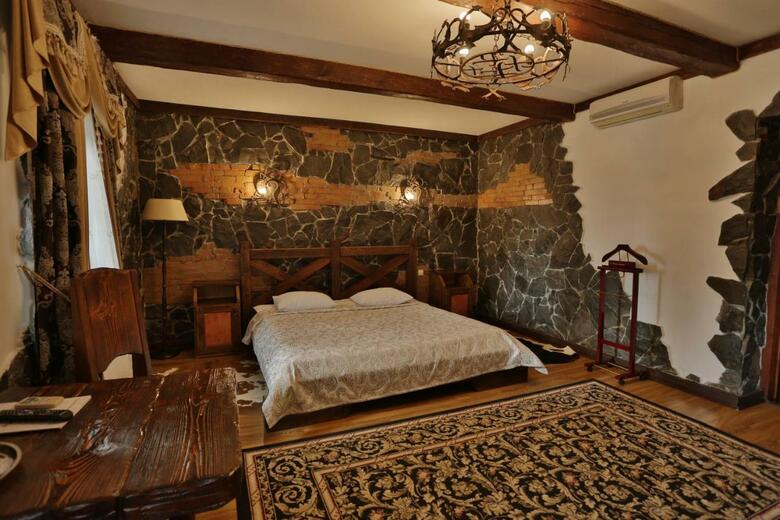 Kiev Hotel Fortetsya Hetmana