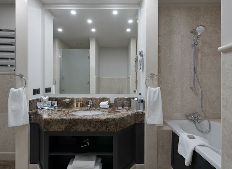 Hotel Riviera House