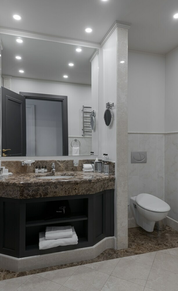 Hotel Riviera House