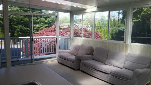 Hostal Burris Guest House