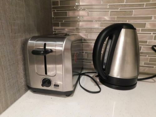 Apartamento Three-bedroom House With Balcony #33 Sunalta Downtown