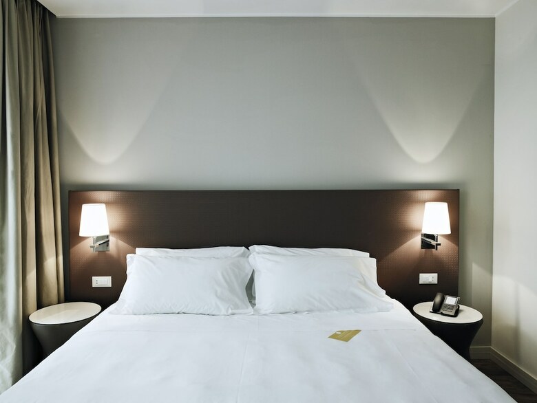 Hotel Move