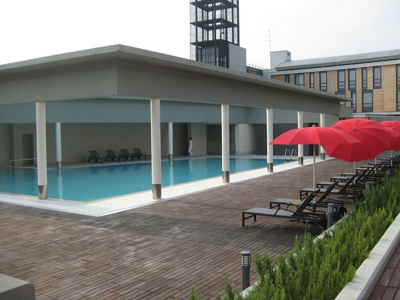 Hotel Move