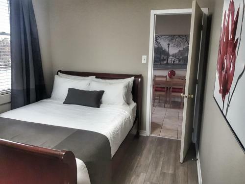 Cozy 2 Bedroom Apartment
