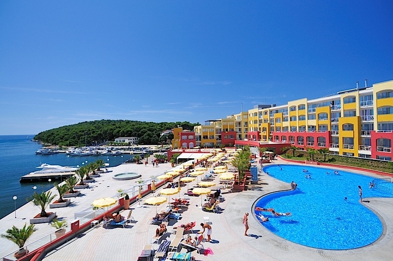 Del Mar Aparthotel