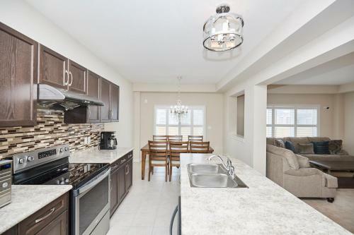 Upper Vista Executive Home