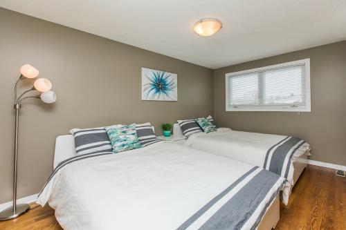 Charming Modern Single Home Near Downtown