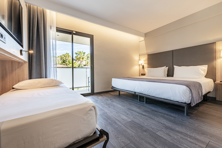 Hotel Astari