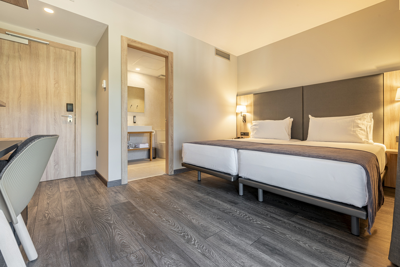 Hotel Astari