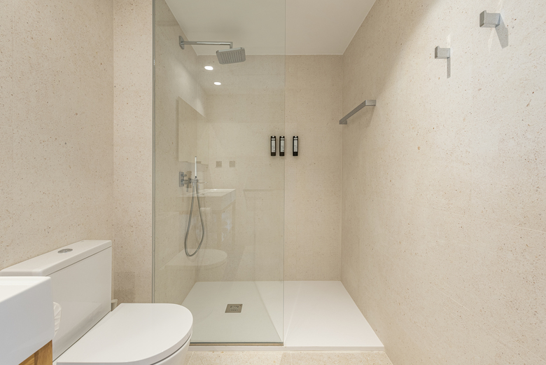 Hotel Astari