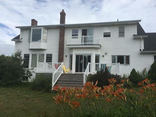 Seaview White House B&B