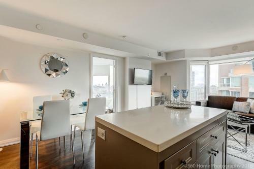 Apartamento Lux 2 Bedroom Master Suite In Yorkville