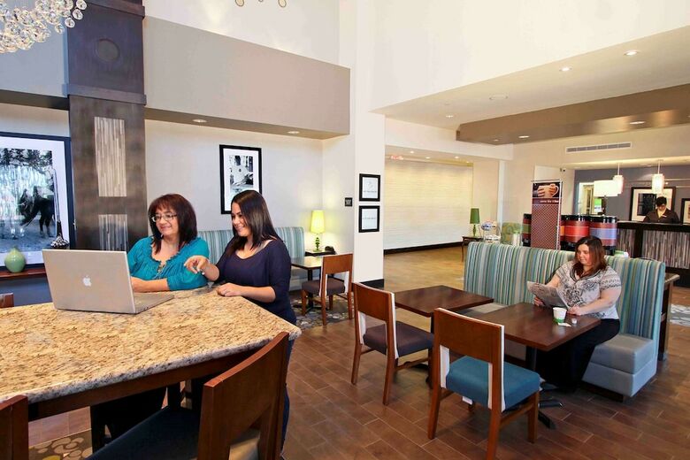 Hotel Hampton Inn And Suites Winnie, Tx